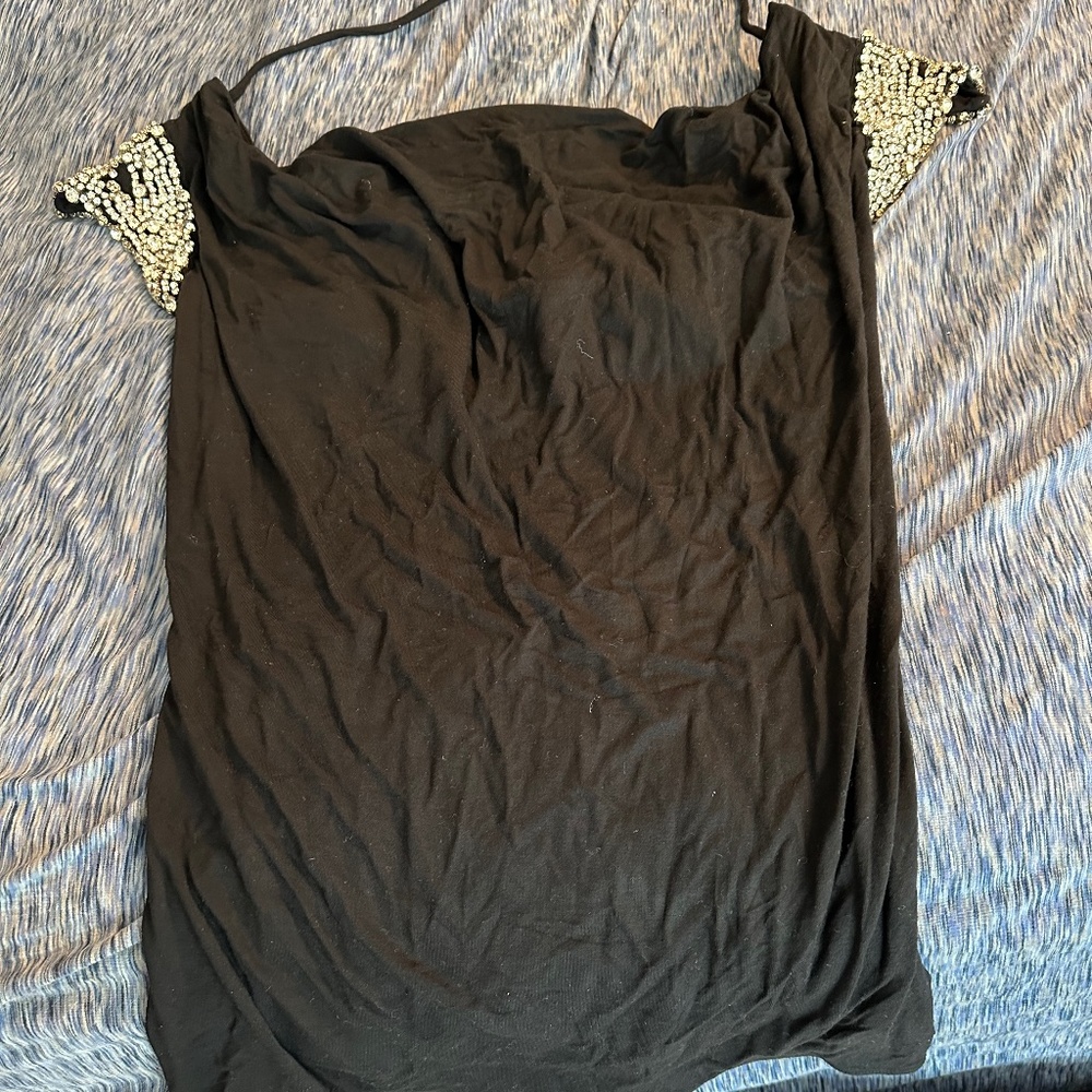 Sky top with crystals on the shoulders.
